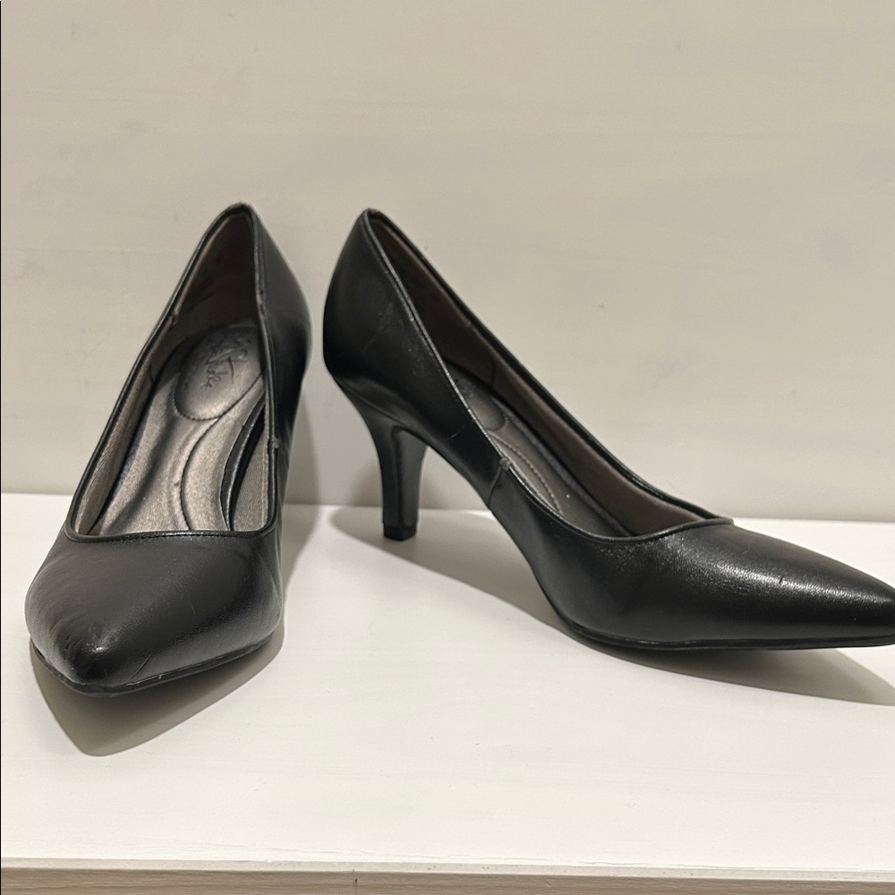 lifeStride Women’s Sevyn Dress Pumps